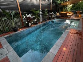 Beautiful 3 Bedroom House in Mount Coolum, loma-asunto kohteessa Yaroomba