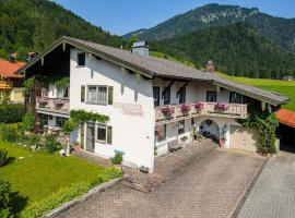 Gästehaus Aschauer, vacation rental in Schneizlreuth