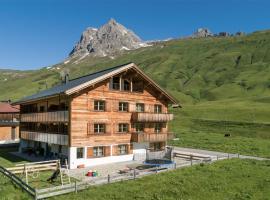 Alphus Appartements, hotel dicht bij: Jageralpbahn, Warth am Arlberg