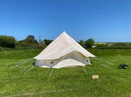 Unfurnished Bell Tent close to SWC path, campsite in Hartland