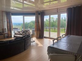 Domaine des Ecuries vailley, vacation home in Bouleurs