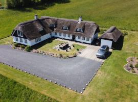 Kærbøllinggård, hotel v destinaci Bredsten