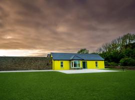 Carrig Island Lodge, chal&eacute; alpino em Ballylongford