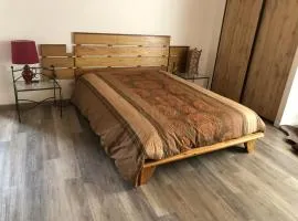 Chambre 2 côté sud chez particulier 1 lit 2 personnes