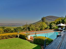 Annie's Boutique Guesthouse and Garden Spa, hotel di Hartbeespoort