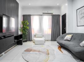 Dwellion Homes Luxury Apartment, Ferienunterkunft in Ikota