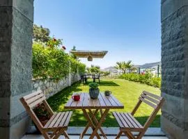 2+1 House in Bodrum center with sea view and big private garden