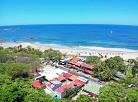 Surf Ranch Tamarindo, hotell i Tamarindo