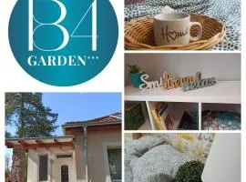 B4 Garden ***