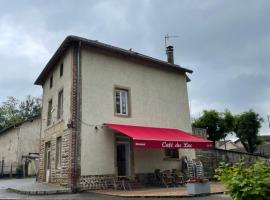 Café du lac, lodging in Manthes