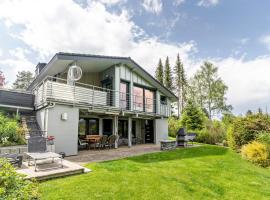 Ferienwohnung Eulennest, hotel amb aparcament a Schramberg