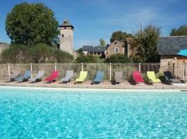 Le Chateau de Pervinquieres: Ginals şehrinde bir otel