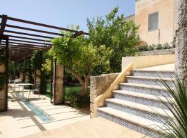 Gli Archi garden rooms, homestay in Favignana