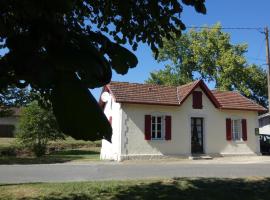 Le moulin, počitniška hiška v mestu Préchacq