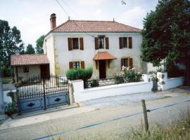 Maison bordenave, casă de vacanță din Monget