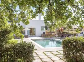 Lux Villa Mia with Heated Pool, 2km to Beach & Childrens Area!