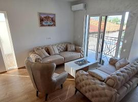 De Lux Apartments Smolovic, apartment in Zelenika