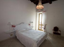 La Casa di Milady, bed & breakfast kohteessa Genzano di Roma