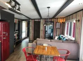 Unique 4/6 berth 2 bed tribeca with great views