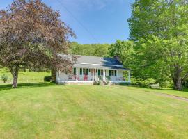 Weaverville Cottage Fishing Pond and Mountain Views, hotel in Weaverville