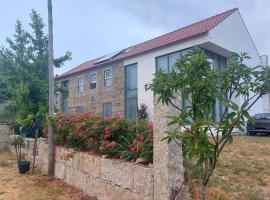 Turismo Rural Macieira Brava, ξενοδοχείο σε Guarda