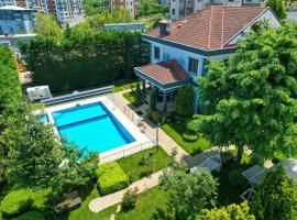 Heaven White Palace, holiday rental in Bostancı