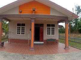 Adilah Homestay A, cabaña o casa de campo en Pasir Puteh