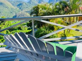 The Cottages - Unit 1, hotel sa Soufriere