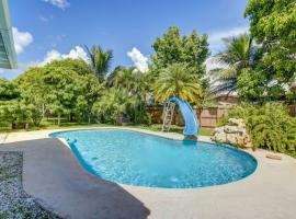 3 Beds 2 Baths Pool Home, ξενοδοχείο σε North Lauderdale