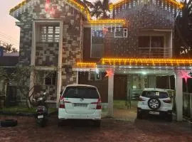 His Grace Holiday Home - Nr to Malpe Beach