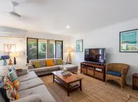 32 Beachside - LJHooker Yamba