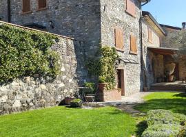 Old Village Linda - Tra Lunigiana & Cinque Terre: Comano'da bir daire