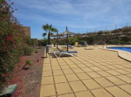 LINARIA GOLF HOME, hotel with parking in Vera