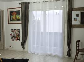 Appartement agréable pour 6, hotel in Biguglia