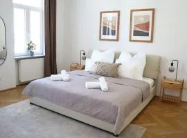 BLOOM - Cozy Apartment, 5 stops to City Center