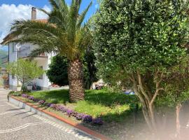 Casa della Regina，位于阿杰罗拉的酒店