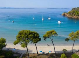 Logement proche plages et port, hôtel à La Londe-les-Maures