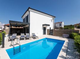 Villa Bella, Hotel in Klimno