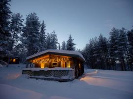 Log Cabin, forrest , sea view, north Sweden., holiday home in Luleå