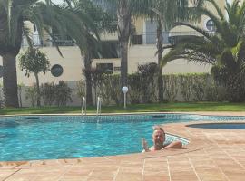 Amazing 2 Bedroom Apartment near beach with pool