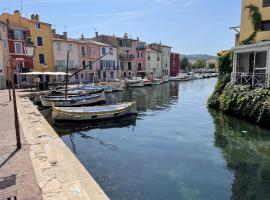 Appart Cosy Venise Provençale, paplūdimio viešbutis mieste Martigas