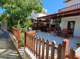 Relaxing Seaside Manors, apartment in Larnaca
