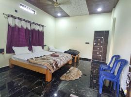 BRINDAVAN HOMESTAY HAMPI, жилье для отдыха в Хампи