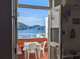 Ponza Holiday Homes - Porto, ξενοδοχείο που δέχεται κατοικίδια σε Ponza