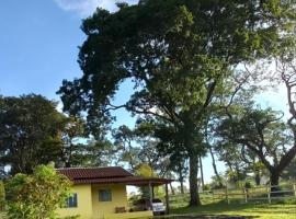 Cantinho Bom jardim، فندق في Patrimônio São Sebastião