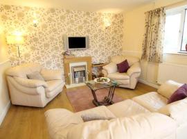 Rye Ground Annexe, hotel near Swansea Airport - SWS, 