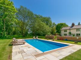 Brook Farm Walpole, holiday home in Walpole