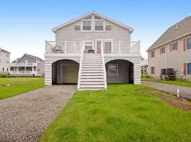 Edgewater Acres --- 39167 Garfield Avenue