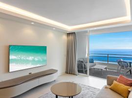 Fully renovated frontline flat