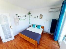 Cozy Summer Residence - Sun Studio, hotell i Schitu